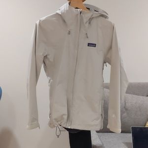 Patagonia windbreaker white